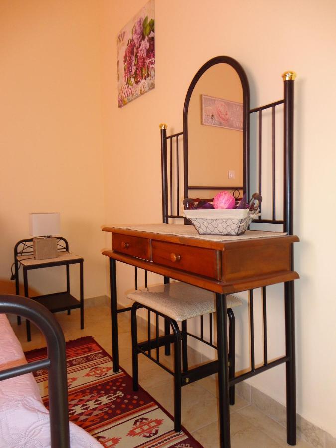 Apartment Chris Corfu *